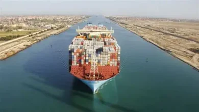الفريق ربيع:  قناة السويس تعمل بكفاءة... والمجرى الملاحي خارج نطاق حادث الحفار