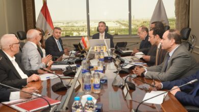 وزير التموين يجتمع مع قيادات شركات مضارب الأرز