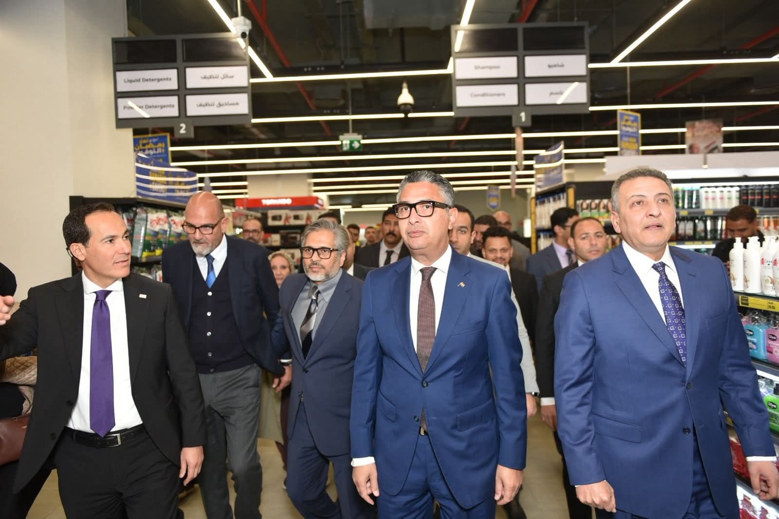 وزير التموين يفتتح فرع «لولو هايبر ماركت» بالتجمع الخامس باستثمارات 500 مليون جنيه