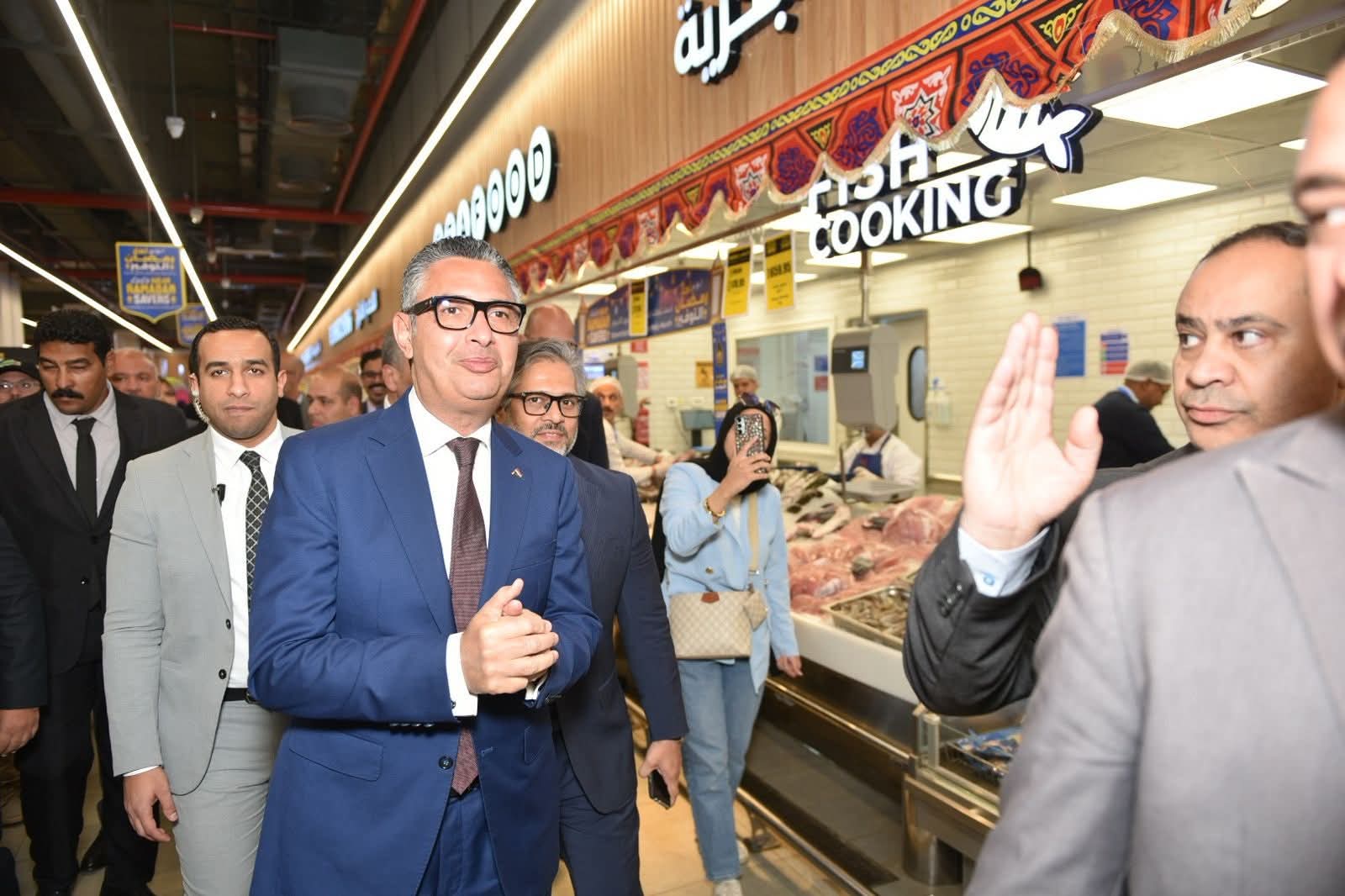 وزير التموين يفتتح فرع «لولو هايبر ماركت» بالتجمع الخامس باستثمارات 500 مليون جنيه