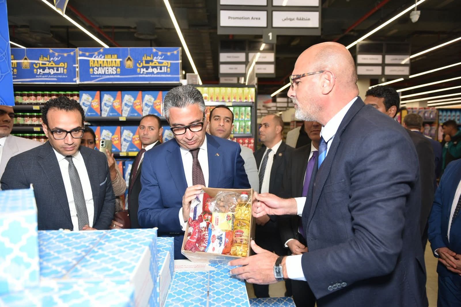 وزير التموين يفتتح فرع «لولو هايبر ماركت» بالتجمع الخامس باستثمارات 500 مليون جنيه