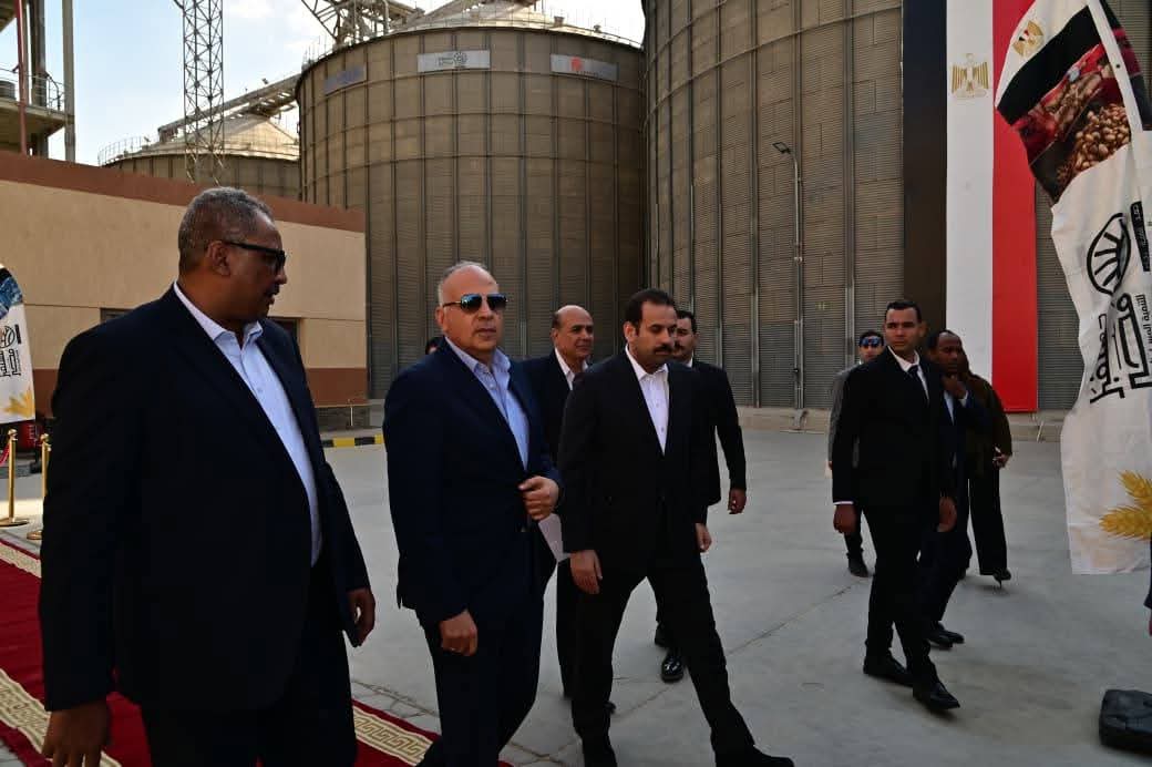 "جهاز مستقبل مصر ": دراسة تنفيذ مشروعات تنموية في السودان