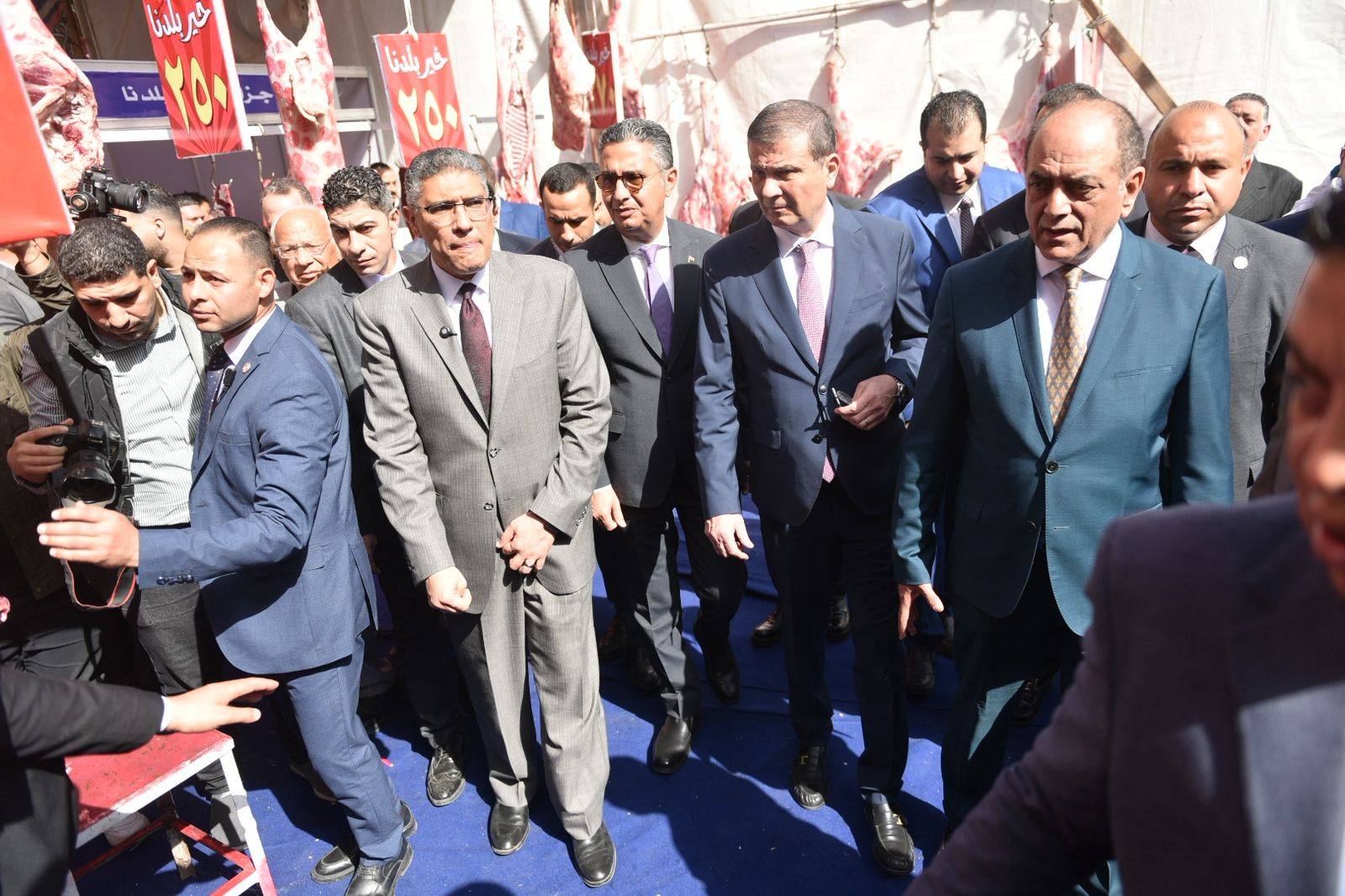 وزيرا التموين والزراعة يفتتحان معرض «أهلاً رمضان» الرئيسي بالجيزة