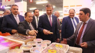 وزير الزراعة يفتتح جناح منتجات الوزارة بمناسبة شهر رمضان بجملة ماركت بالمريوطية
