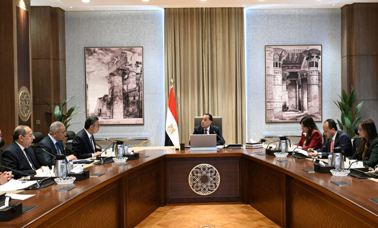 رئيس الوزراء يُتابع خطط وزارة التموين لتطوير صناعة السكر وتعزيز المخزون السلعي قبل شهر رمضان 