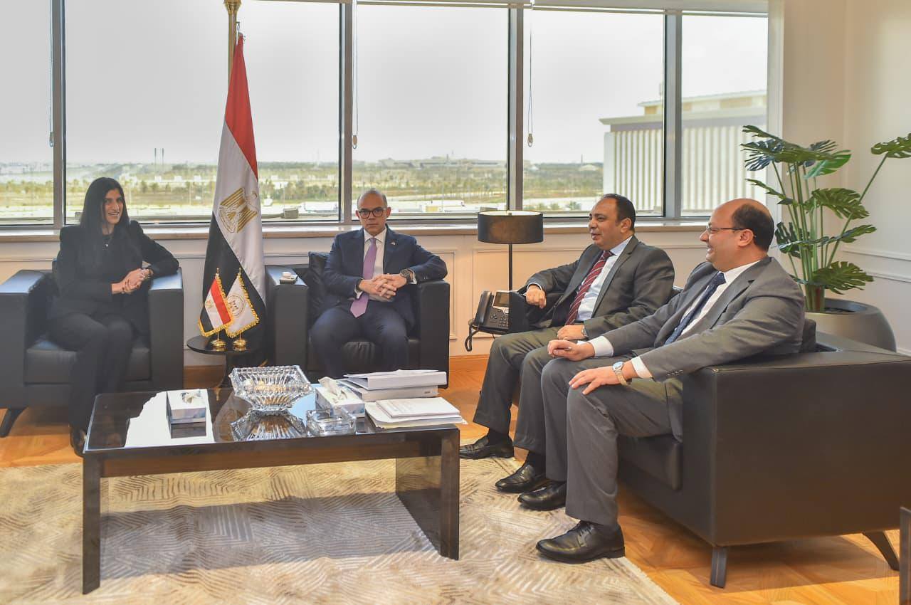 وزير الاستثمار يناقش تطوير آليات عمل "صندوق مصر السيادي" لتعزيز كفاءة إدارة الأصول