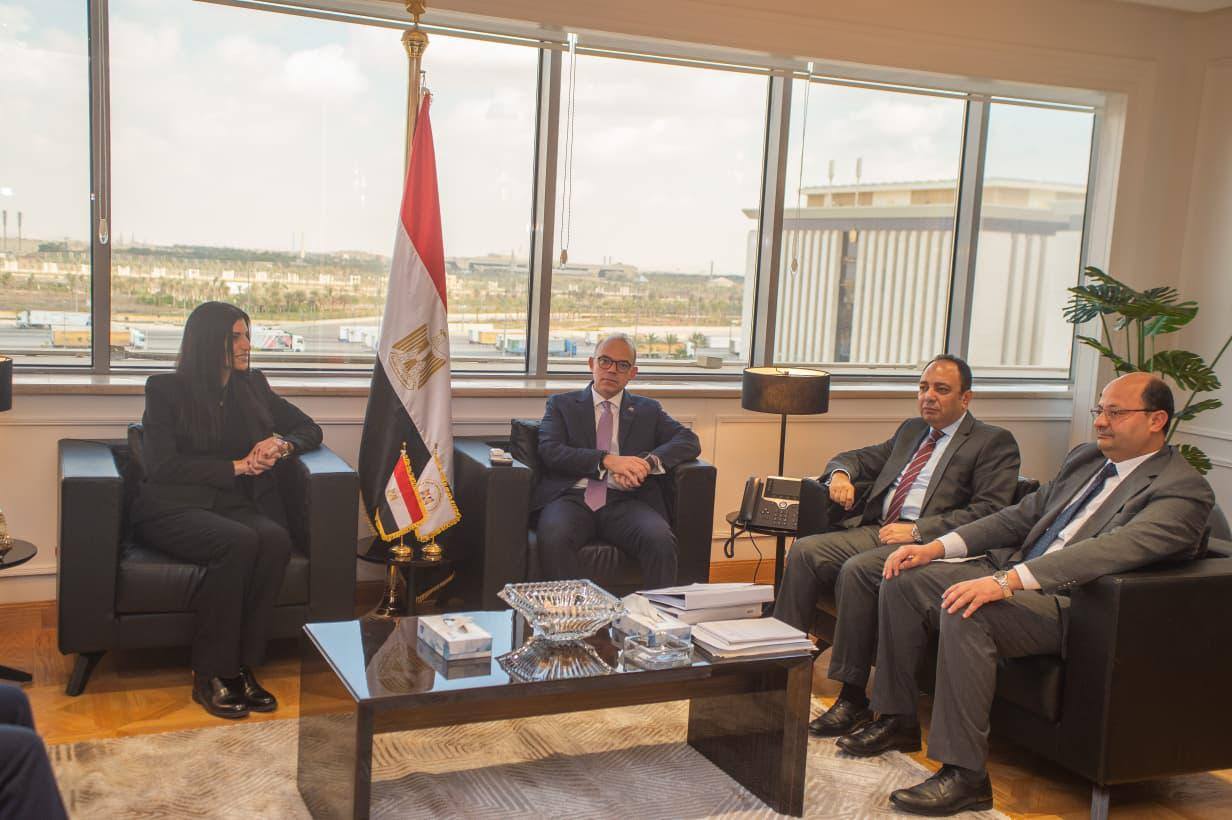وزير الاستثمار يناقش تطوير آليات عمل "صندوق مصر السيادي" لتعزيز كفاءة إدارة الأصول