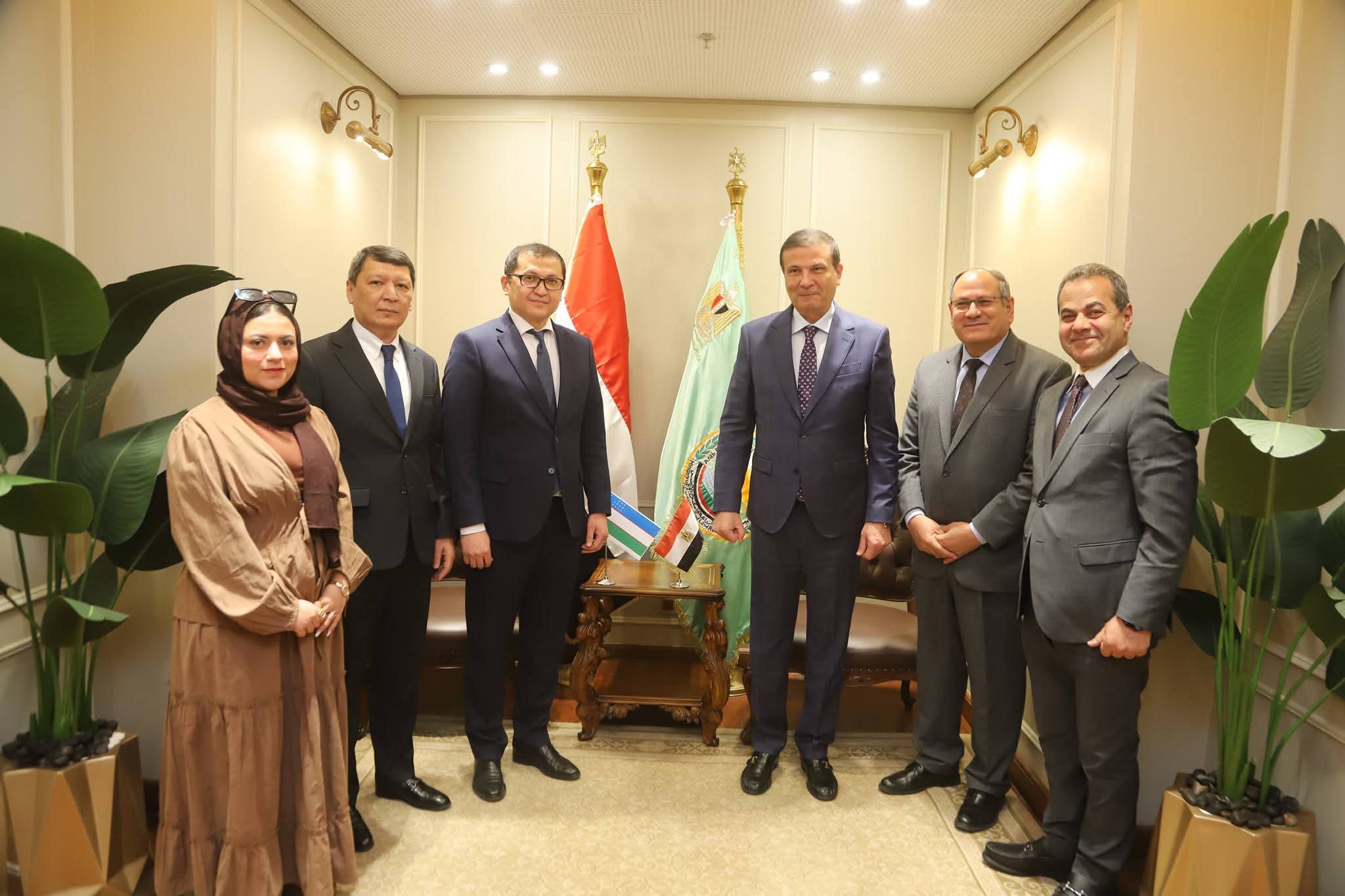 وزير الزراعة يبحث مع سفير أوزبكستان بالقاهرة تعزيز التعاون المشترك