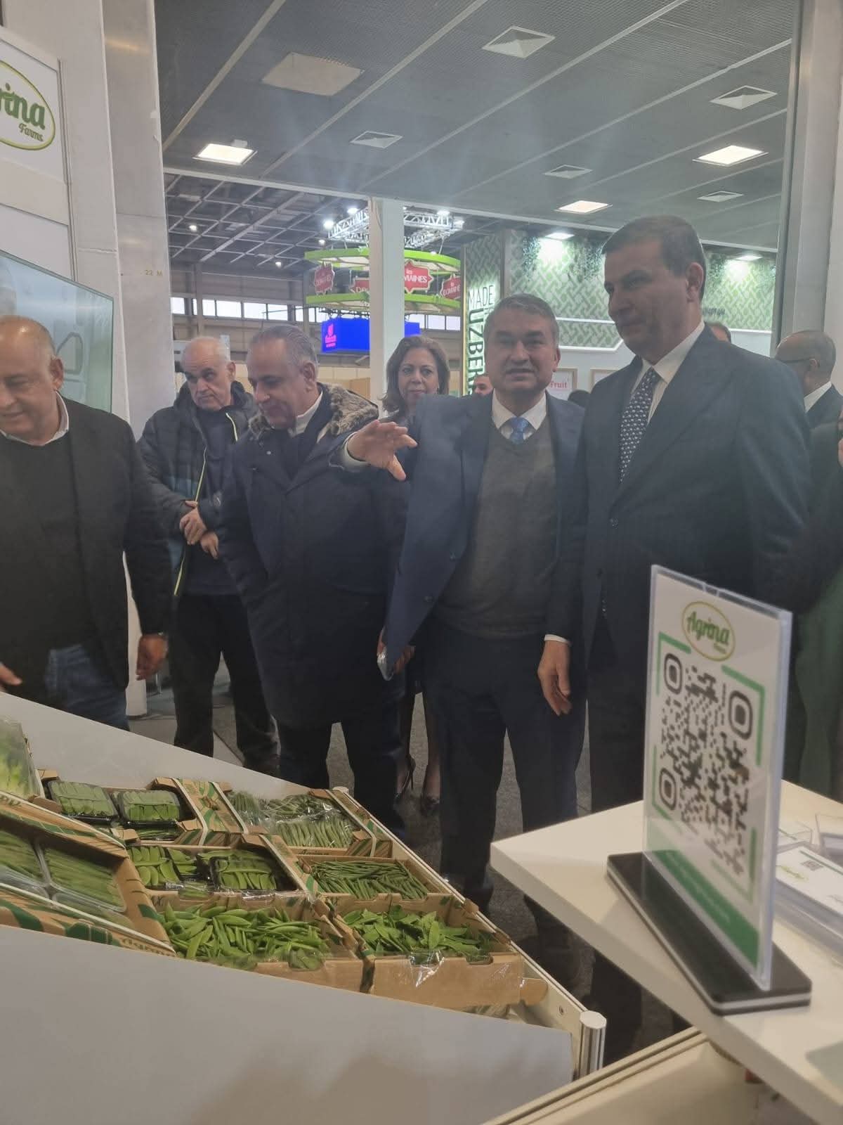 بمشاركة 99 شركة.. وزير الزراعة يفتتح الجناح المصري بمعرض "فروت لوجستيكا" ببرلين