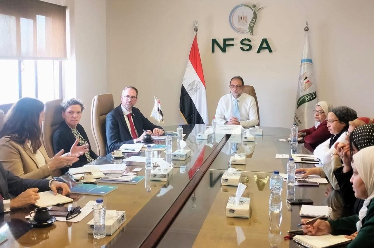 "الهوبي" يستقبل وفدًا دنماركيًا لبحث التعاون الفني في مجالات سلامة الغذاء والرقابة التنظيمية