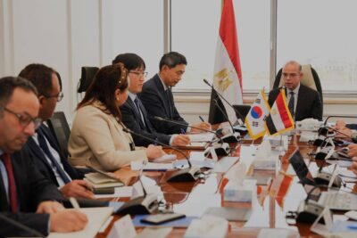 وزير الاستثمار يبحث فتح السوق الكوري أمام الصادرات المصرية .. تفاصيل