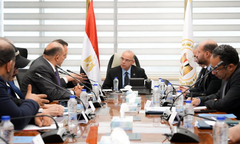 مصر تبحث جذب استثمارات صينية جديدة في التكنولوجيا والتصنيع الذكي