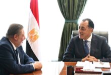 رئيس الوزراء ومحافظ البنك المركزي يبحثان خفض التضخم وتعزيز الاحتياطي النقدي