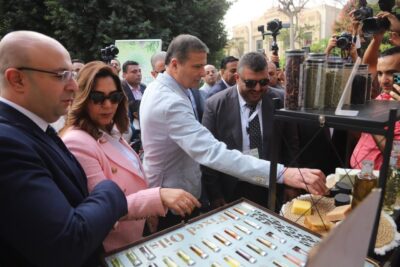 وزراء ومحافظون يفتتحون الدورة الخامسة لمهرجان النباتات الطبية والعطرية بالدقي